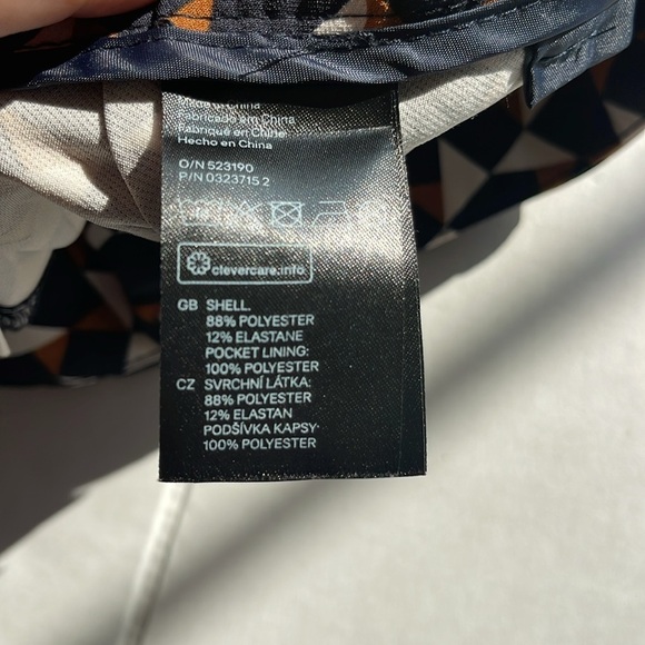 Women's H&M Multi color geometric print pants SZ 2 - Picture 8 of 8